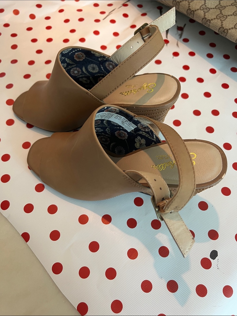 Seychelles Peep-Toe Slingback Wedge in Tan size 6.5 for anthropology 🆕